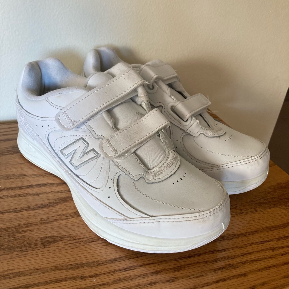 New Balance 577 size 5.5